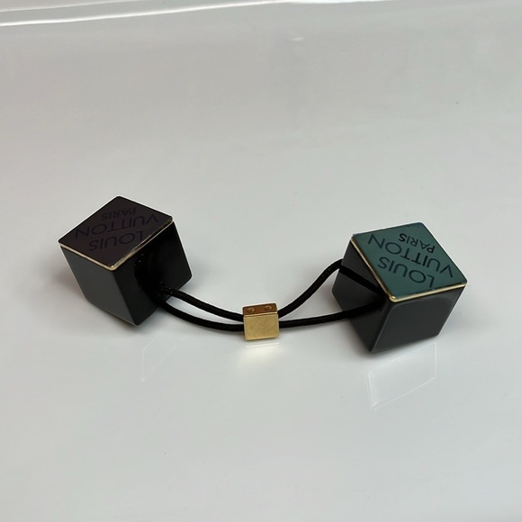 LOUIS VUITTON BLUE METALLIC/BLACK HAIR BAUBLES